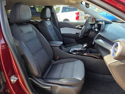 2024 Chevrolet Trax LT