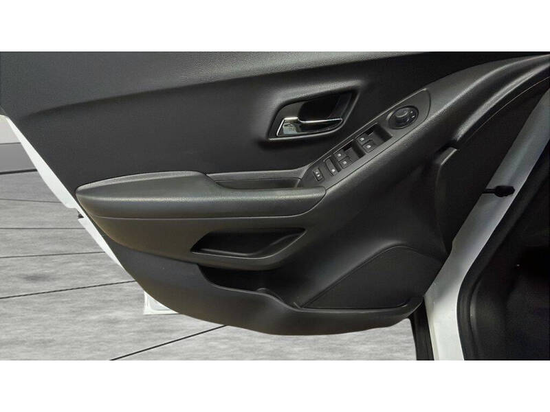 2022 Chevrolet Trax LS