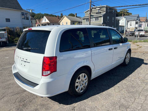 2019 Dodge Grand Caravan SE