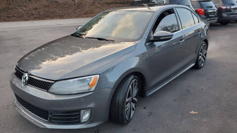 2013 Volkswagen Jetta for sale at GEORGIA AUTO DEALER LLC in Buford GA