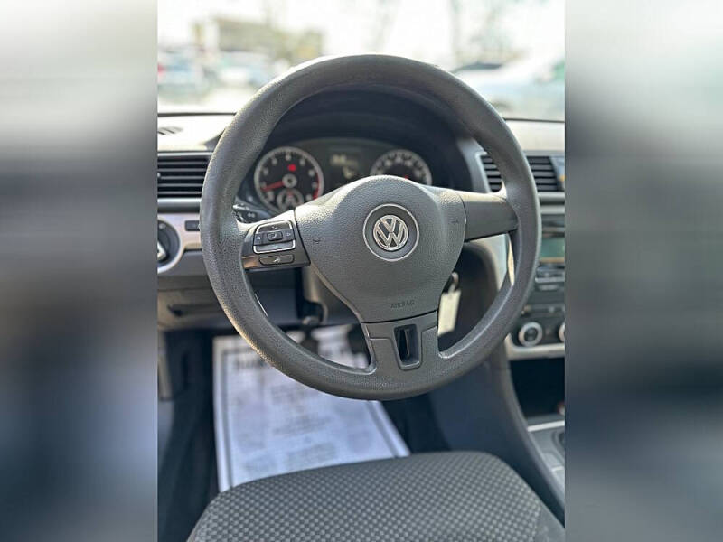 2012 Volkswagen Passat S