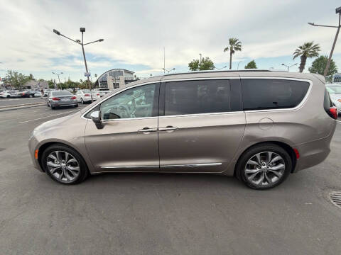 2017 Chrysler Pacifica Limited