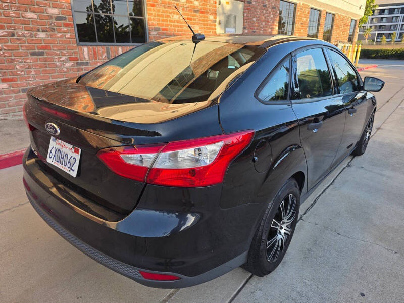 2012 Ford Focus S