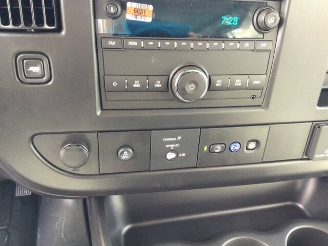 2025 Chevrolet Express 3500