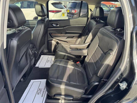 2023 GMC Acadia Denali