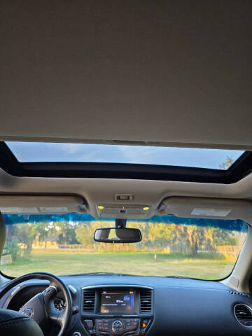 2014 Nissan Pathfinder Platinum