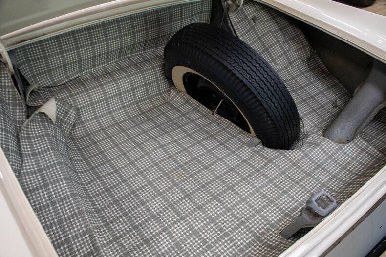 1957 Ford Thunderbird