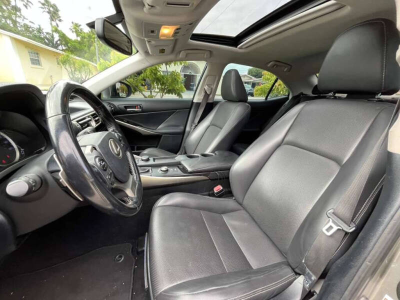 2016 Lexus IS 200t