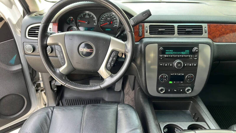 2011 GMC Yukon SLT