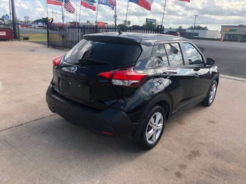 2020 Nissan Kicks S