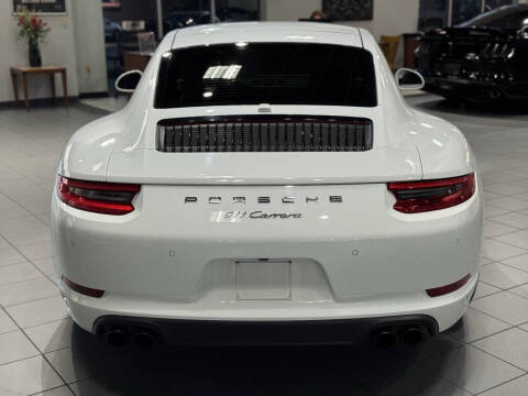 2019 Porsche 911 Carrera