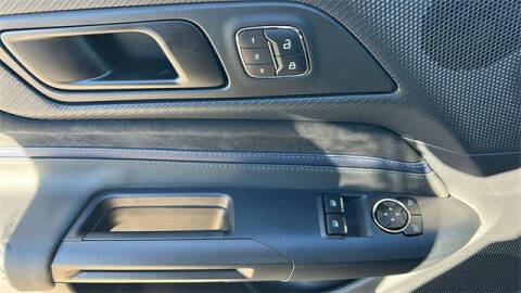 2025 Ford Mustang Dark Horse