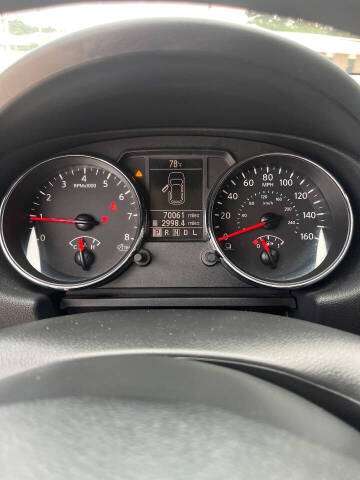 2011 Nissan Rogue S