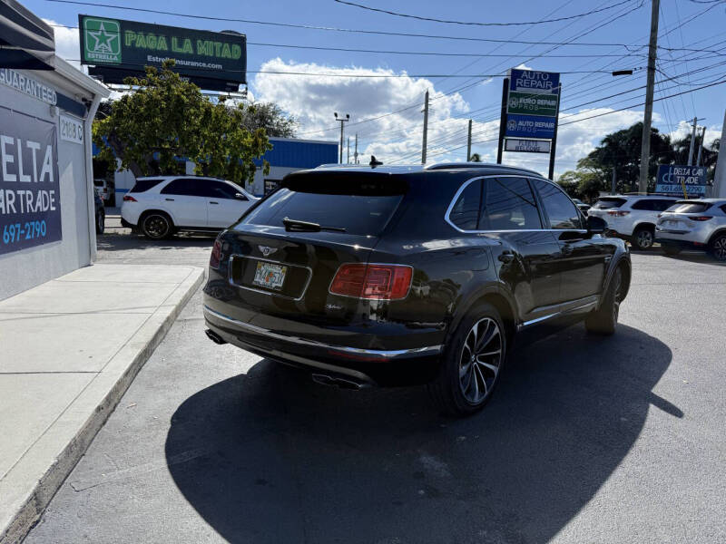 2020 Bentley Bentayga Hybrid