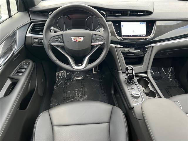 Used 2023 Cadillac XT6 Sport with VIN 1GYKPGRS7PZ219118 for sale in Wood River, IL