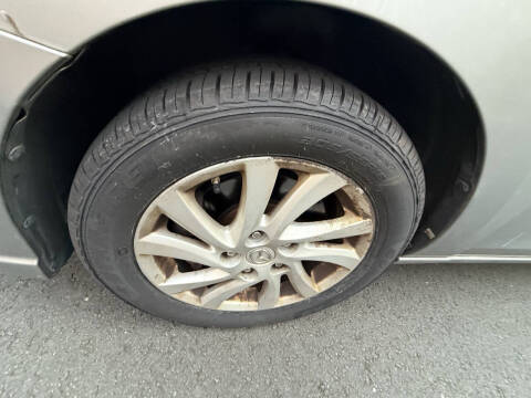 2012 Mazda MAZDA5 Sport