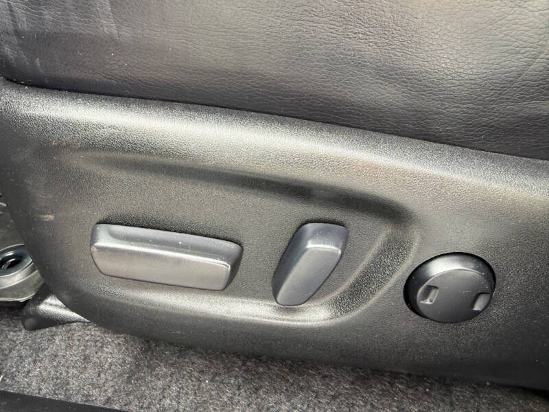 2017 Toyota RAV4 Platinum