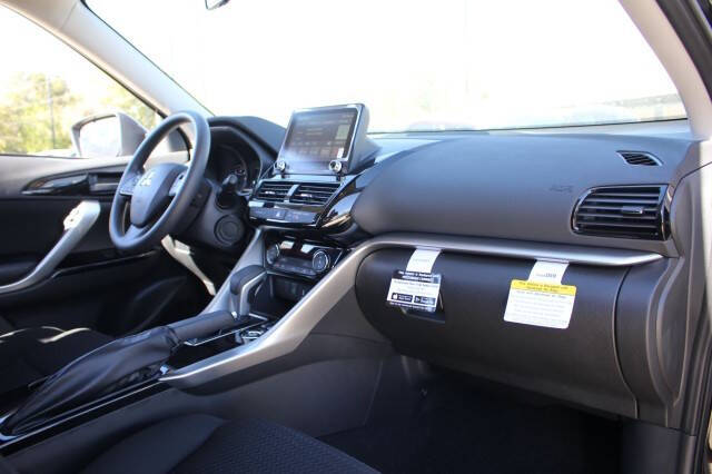 2026 Mitsubishi Eclipse Cross LE