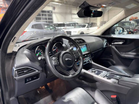 2020 Jaguar F-PACE 25t Premium