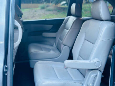 2015 Honda Odyssey EX-L w/DVD