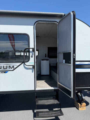 2021 Forest River platinum Salem FS 179DBKX