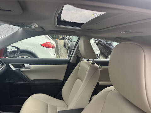 2011 Lexus CT 200h Premium