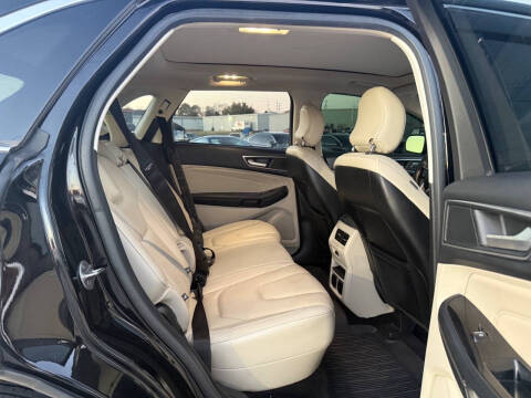 2017 Ford Edge Titanium