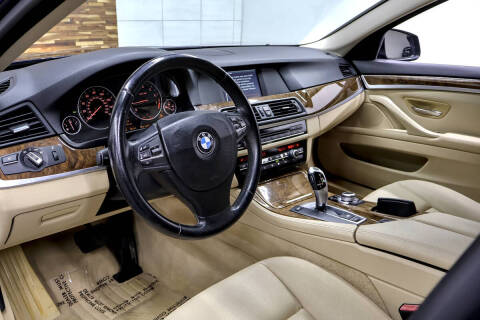 2011 BMW 5 Series 528i