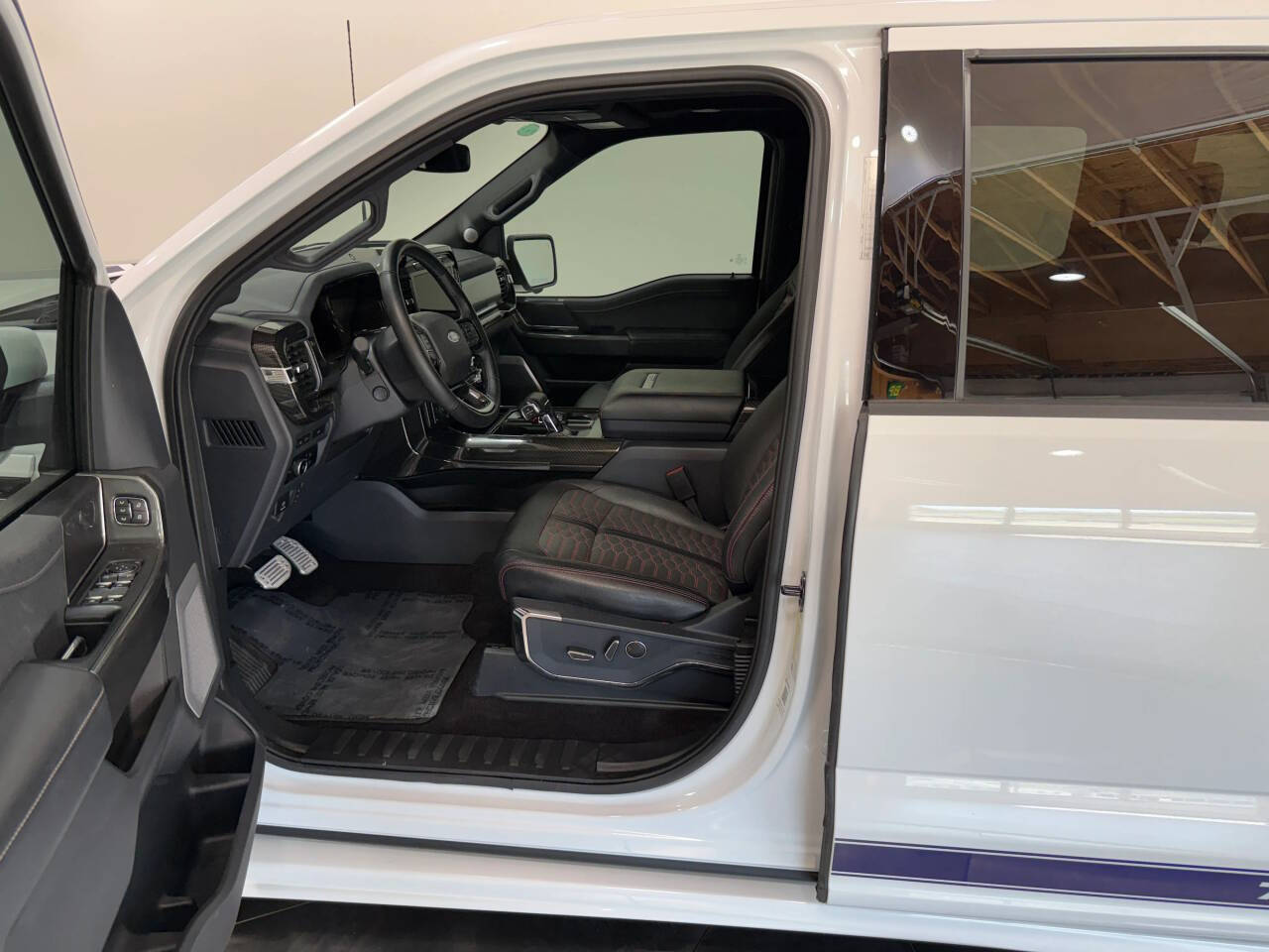 2023 Ford F-150 32