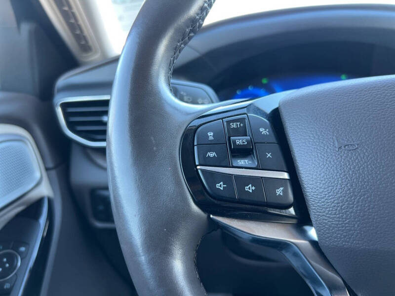 2022 Ford Explorer Platinum