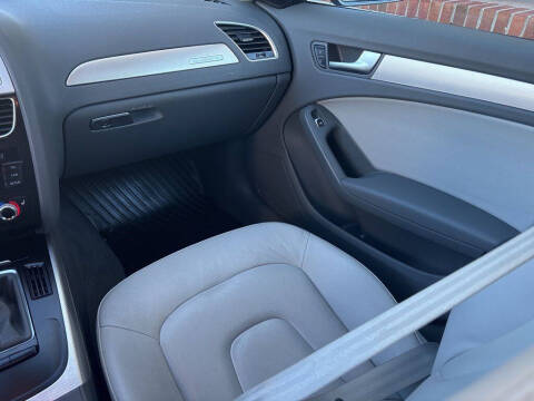 2016 Audi A4 2.0T quattro Premium