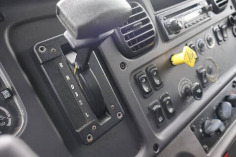 2016 Freightliner M2 106