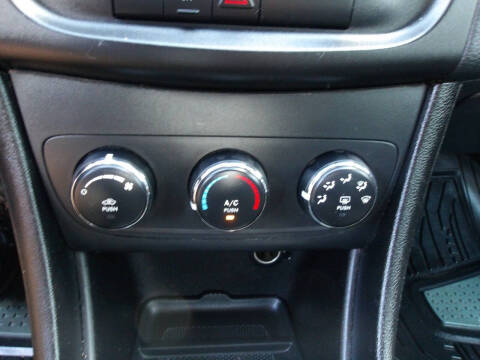 2013 Dodge Avenger SE