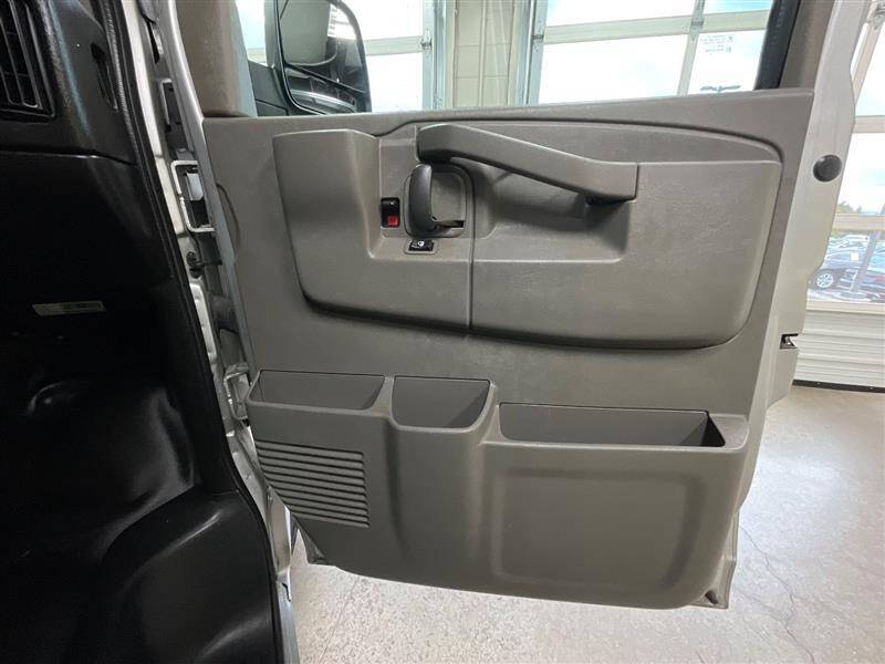 2024 Chevrolet Express 2500