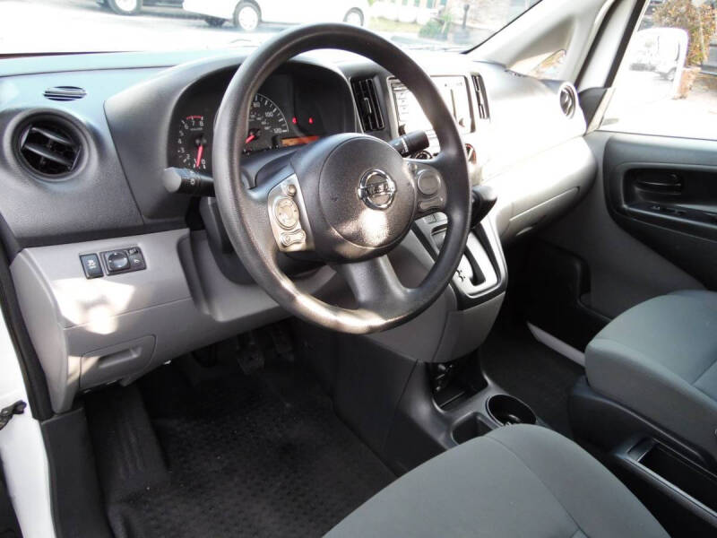 2017 Nissan NV200 SV