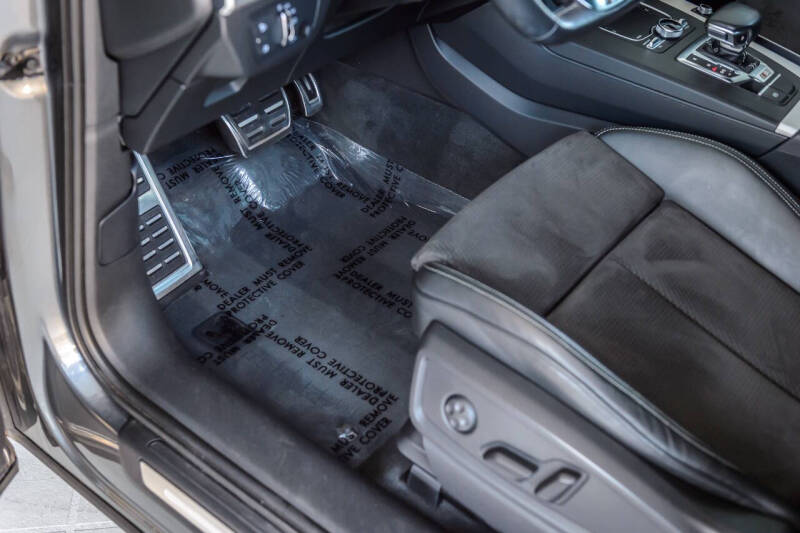 2018 Audi SQ5 3.0T quattro Premium Plus