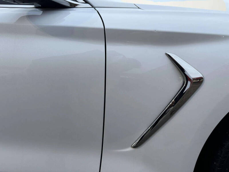 2019 Genesis G70 3.3T Advanced