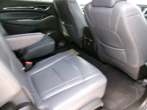 2022 Buick Enclave Essence