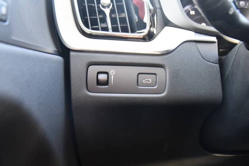 2018 Volvo XC60 T5 Inscription