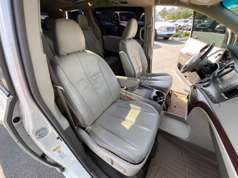 2011 Toyota Sienna Limited 7-Passenger