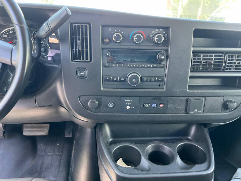 2021 Chevrolet Express 2500