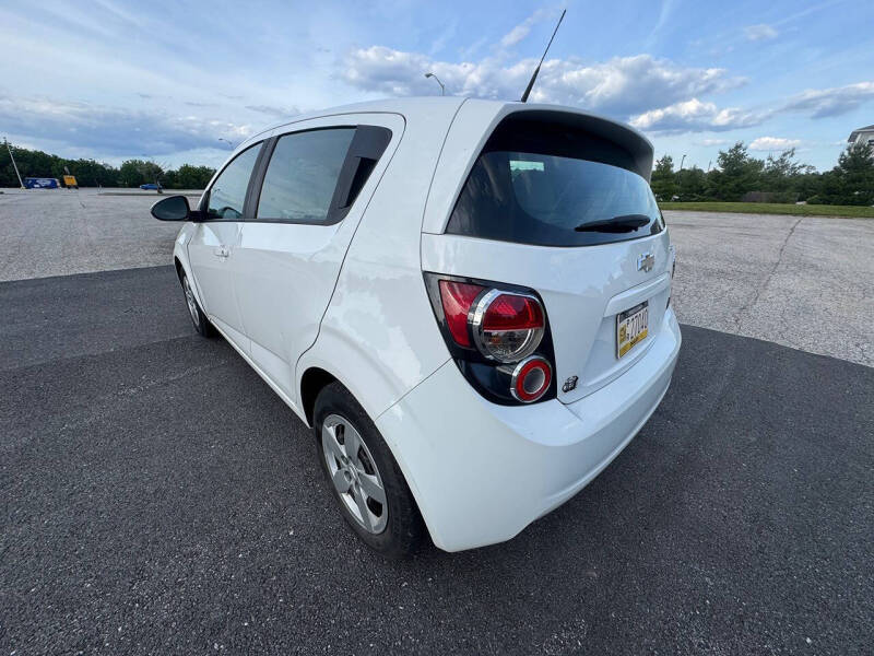 2016 Chevrolet Sonic LS Auto
