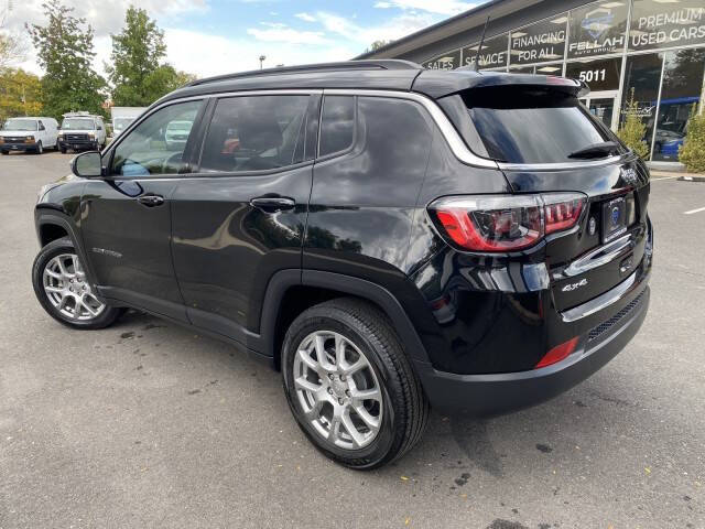 2022 Jeep Compass Latitude Lux
