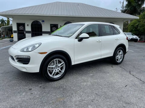 2011 Porsche Cayenne for sale at Supreme Motor Sports in North Fort Myers FL