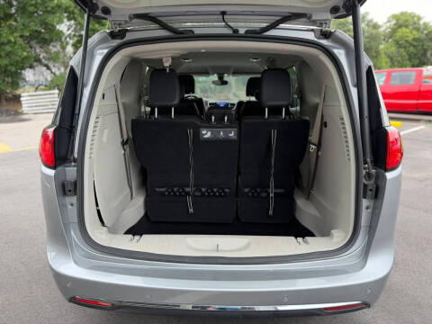 2018 Chrysler Pacifica Touring L Plus