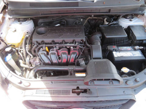 2009 Kia Rondo LX