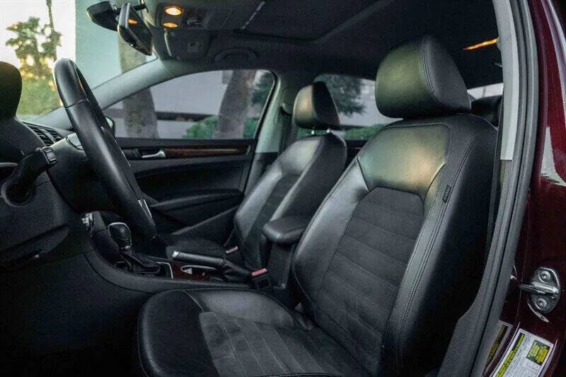 2013 Volkswagen Passat TDI SEL Premium