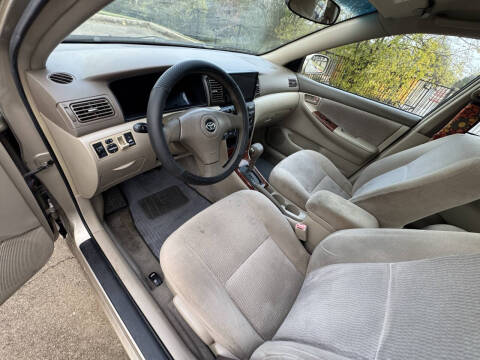 2005 Toyota Corolla LE