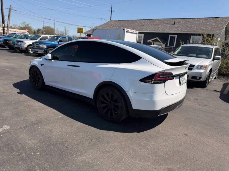 2022 Tesla Model X Plaid