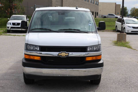 2025 Chevrolet Express LT 3500